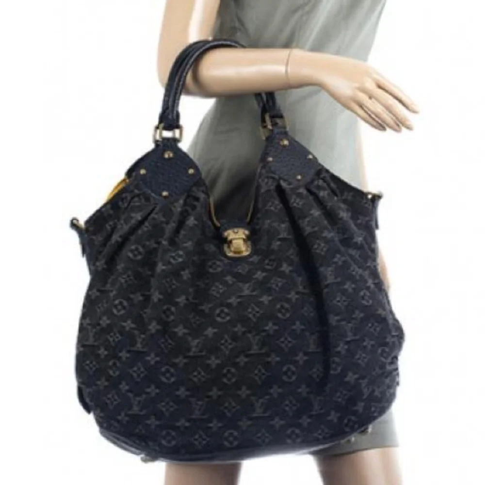💎✨ DENIM ✨💎 LOUIS VUITTON X-LARGE HOBO MAHINA - Picture 1 of 17